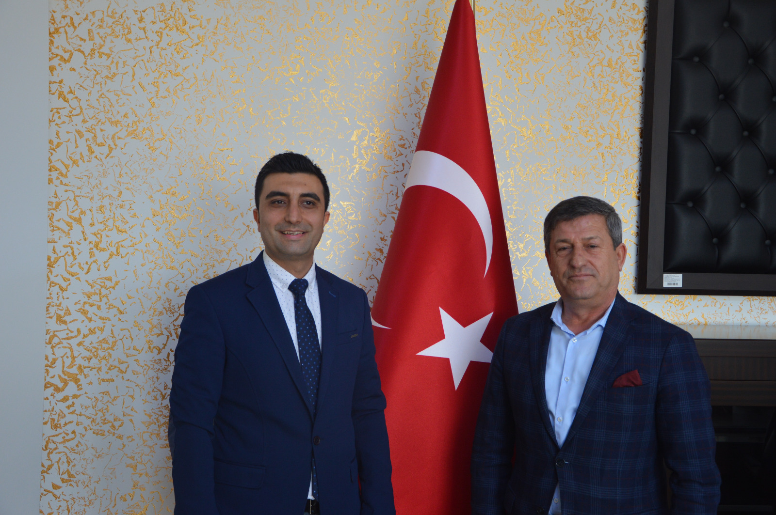 DEĞERLİ İŞ ADAMI VE HAYIRSEVER ALİ BAL BEYEFENDİNİN MESLEK YÜKSEKOKULUMUZA ZİYARETİ