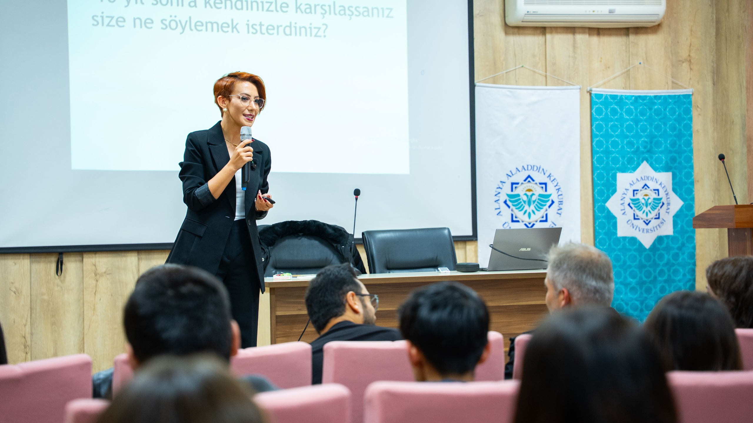 Gençlerle “Gelecek kaygısı, Motivasyon Kaybı ve Psikolojik Dayanıklılık” Söyleşisi