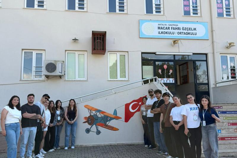 Kişisel Gelişim Topluluğundan İlköğretim Öğrencilerine Ziyaret