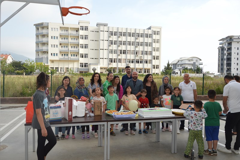 ALKÜ GAZİPAŞA YERLEŞKESİ DEPREMZEDELERE ZİYARET GERÇEKLEŞTİRDİ.