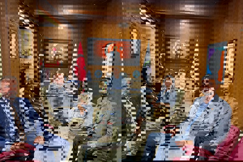 YÜKSEKOKULDAN BELEDİYE BAŞKANINA ZİYARET