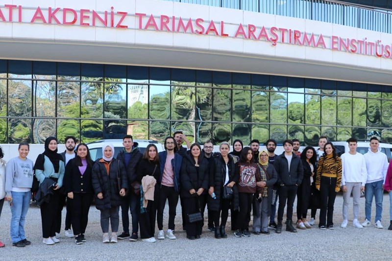 Yüksekokulumuz Tıbbi ve Aromatik Bitkiler Programı öğrencileri Batı Akdeniz Tarımsal Araştırma Enstitüsüne (BATEM) ziyarette bulundular.
